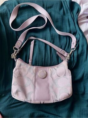 Coach Light Purple / Lavender Signature Crossbody & Shoulder Bag